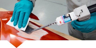 Riparazione di paraurti e parti in plastica
