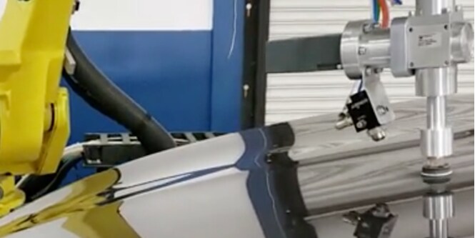 Applicazione automatizzata per la riparazione dei difetti della vernice
