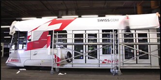 Treno bianco con pellicole grafiche 3M
