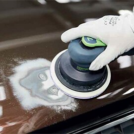 Carteggiatura dell'area con 3M Cubitron™ II e levigatrice