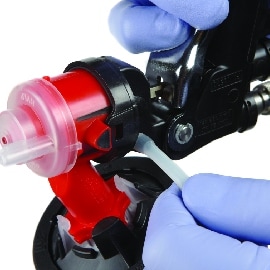 Collegamento del tubo flessibile alla pistola Accuspray
