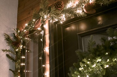Idea per decorazioni natalizie per esterno per la porta d'ingresso