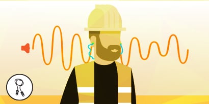 Illustrazione che mostra un lavoratore che indossa un elmetto e inserti auricolari con cordino

