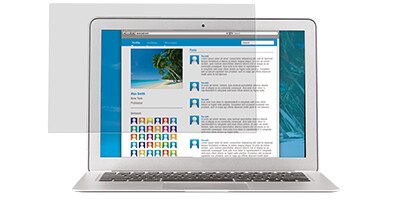 Filtro privacy applicato allo schermo di un computer portatile
