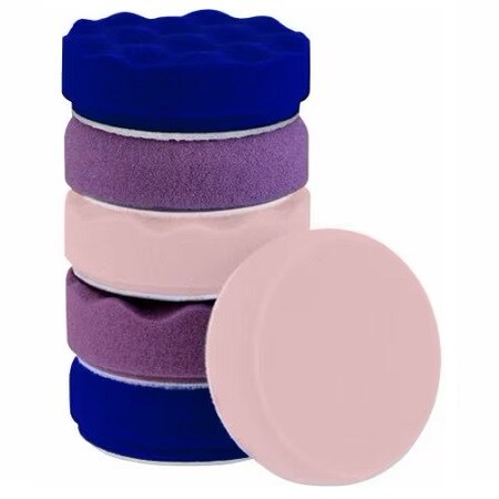 immagine di una pila di tamponi in schiuma premium 3M™ Finesse-it™
