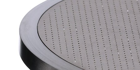 Preciso posizionamento del diamante su pad conditioner diamantato 3M™ C Series 
