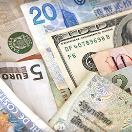 Scopri la fase 5, Implicazioni di costo, con il metodo ASPEC di 3M. Immagine di varie valute.